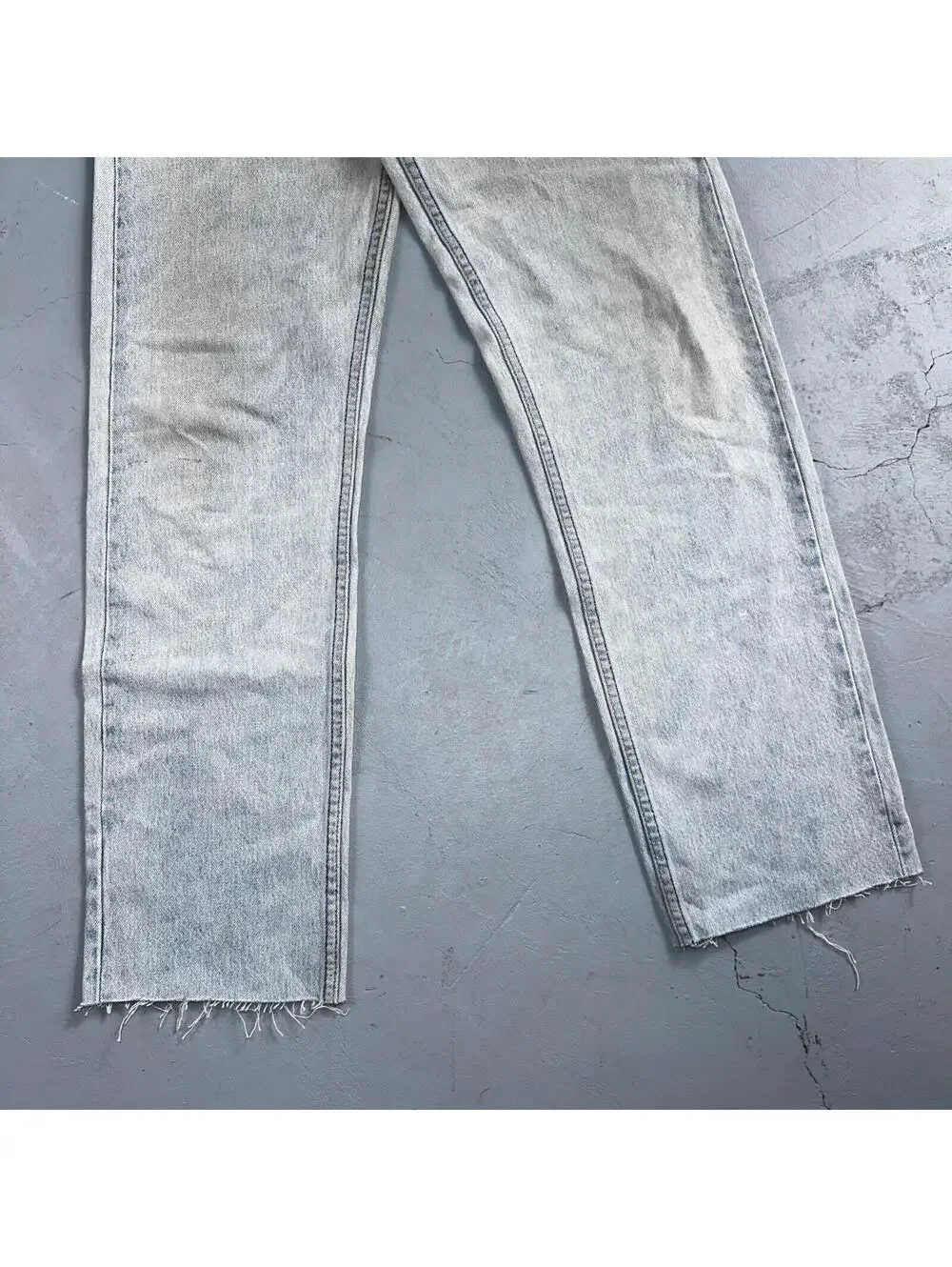 Levis 501 Vintage 90s USA XX Straight Leg Jeans Blue Light Wash 30x34 Act 28x29